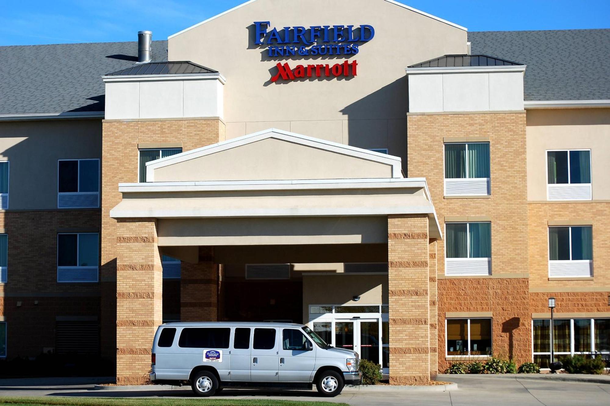 Fairfield Inn & Suites Des Moines Airport Servis gambar